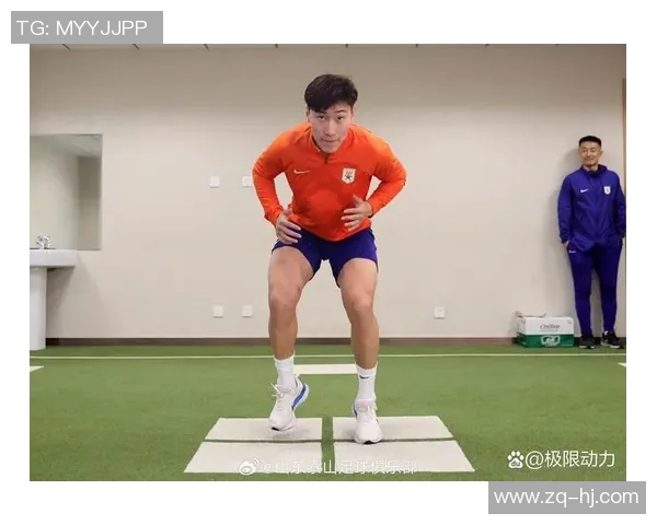 足球明星耐力训练全纪录揭秘提升体能的秘密技巧与训练方法 足球明星耐力训练全纪录揭秘提升体能的秘密技巧与训练方法